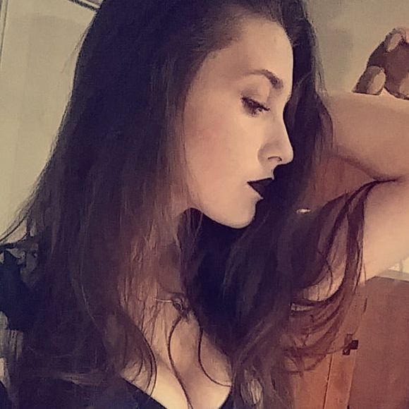 Meet your Posher, Victoria - Picture 1 of 1